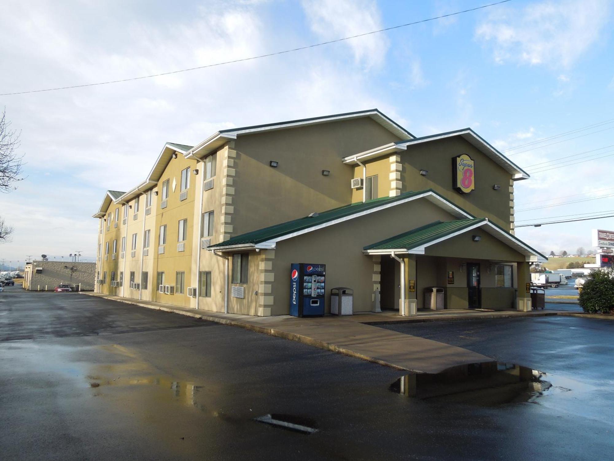 Мотель Super 8 By Wyndham Гаррісонбурґ Екстер'єр фото